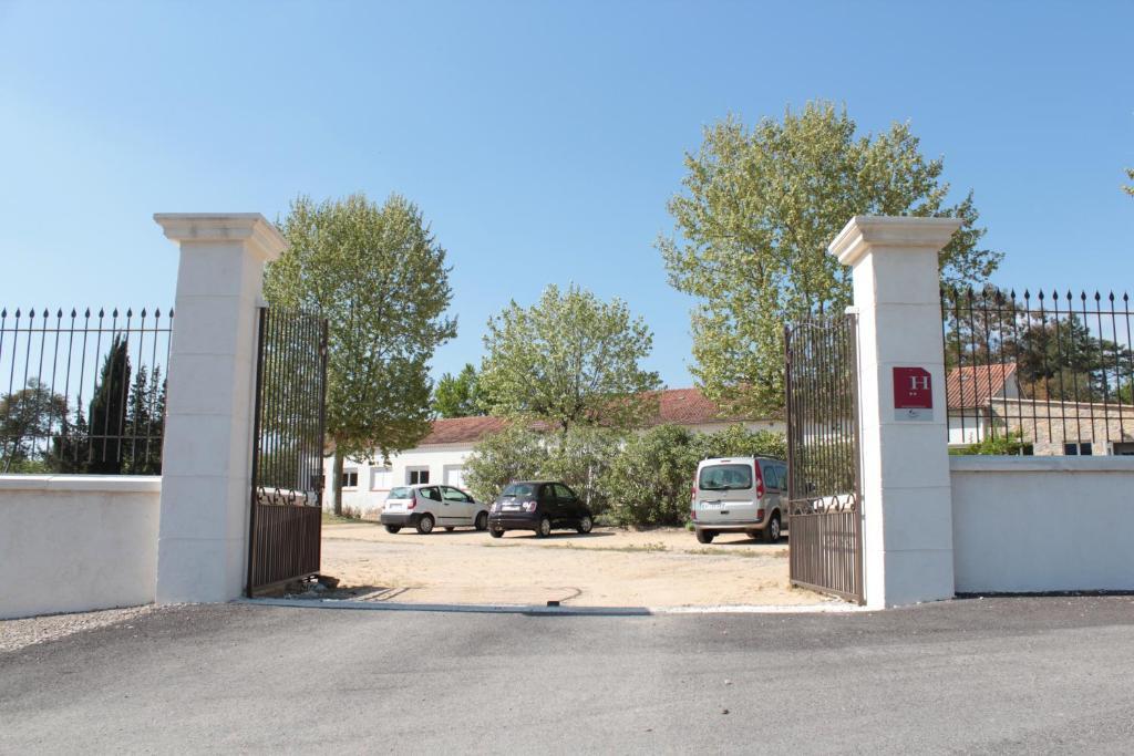 Hotel Le Couloubrier Le Muy Eksteriør billede